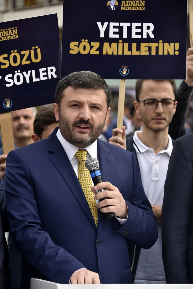 Menderes ve arkadaşları idam edildikleri gün ve saatte Gümüşhane’de anıldı 8