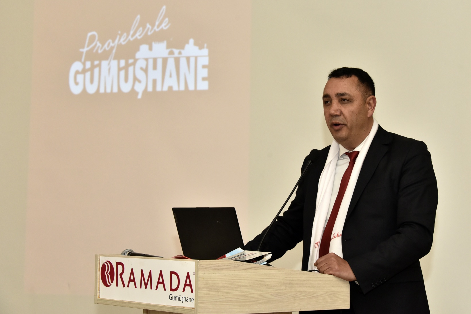 Başer projelerini açıkladı 8