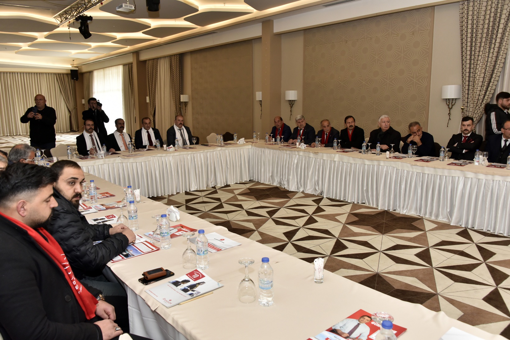 Başer projelerini açıkladı 17