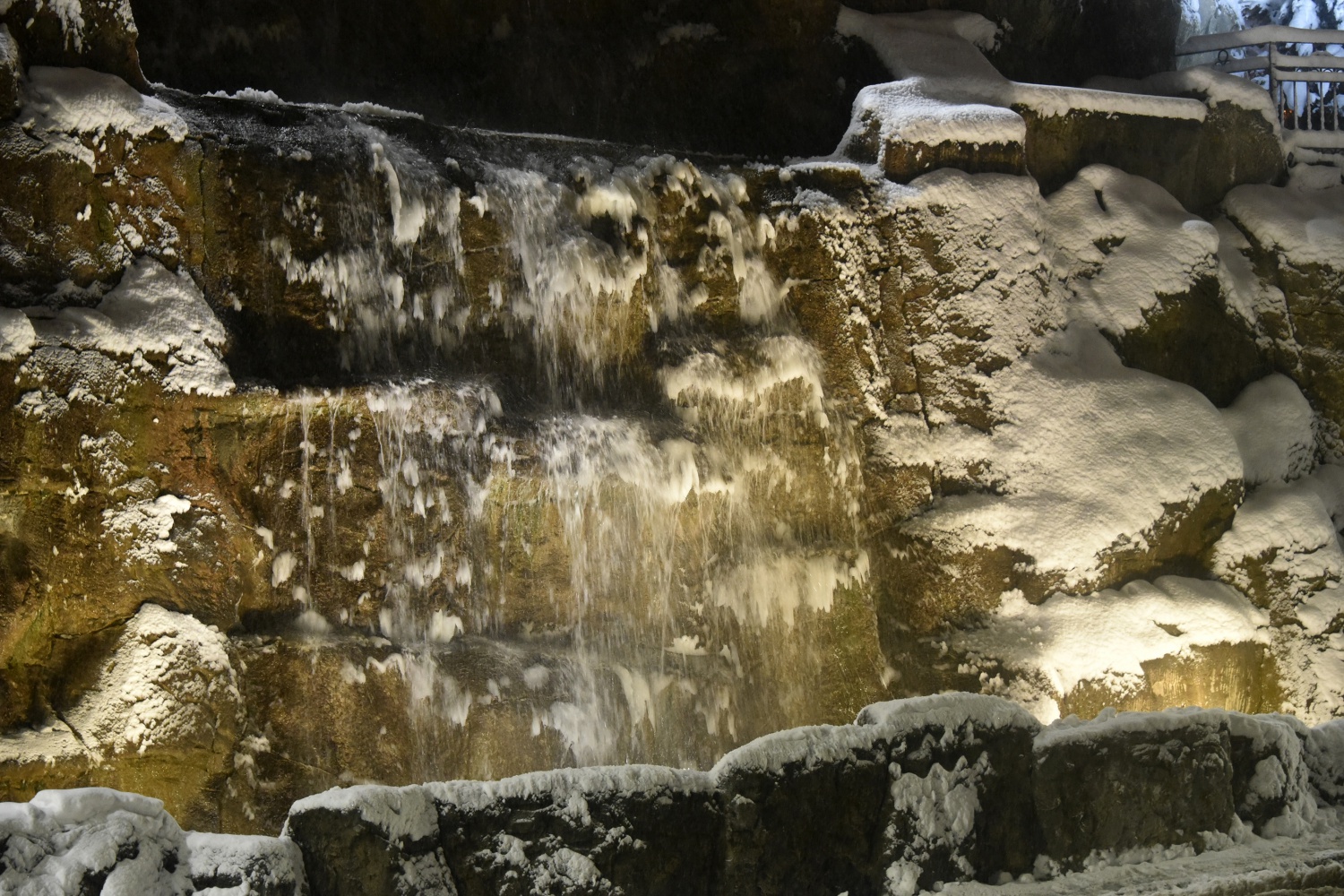 Gümüşhane’de kar ve gece güzelliği 3