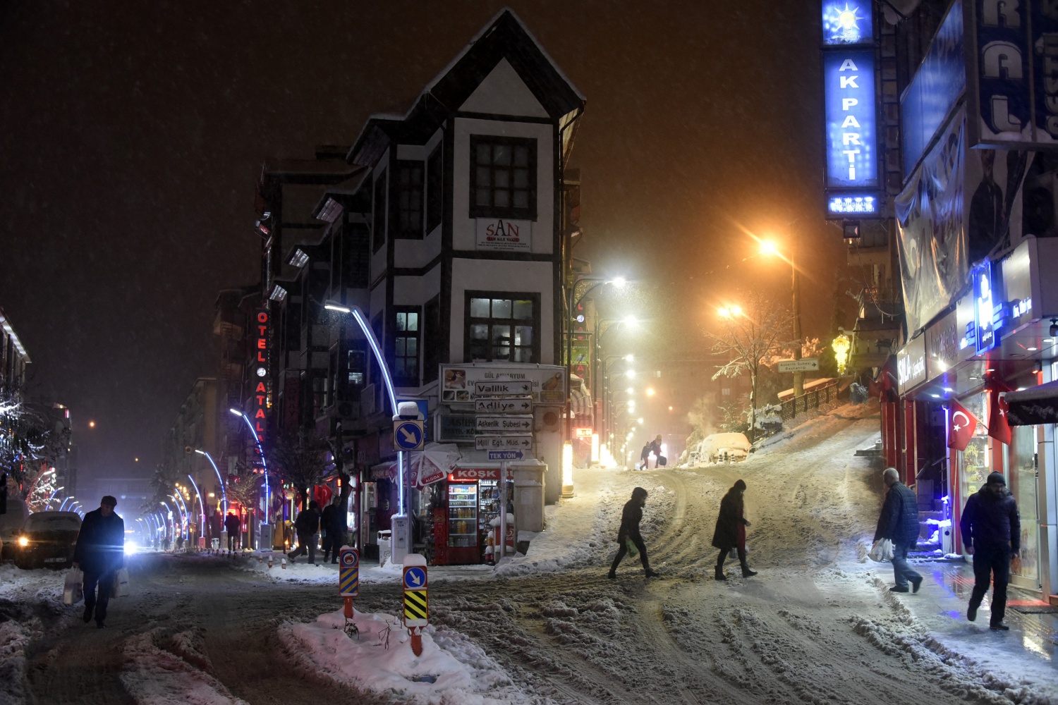 Gümüşhane’de kar ve gece güzelliği 7