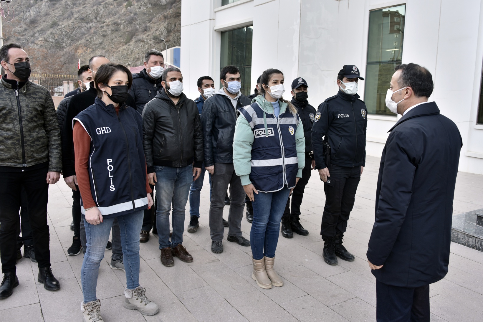 Vali Taşbilek’ten yeni yıl ziyaretleri 24