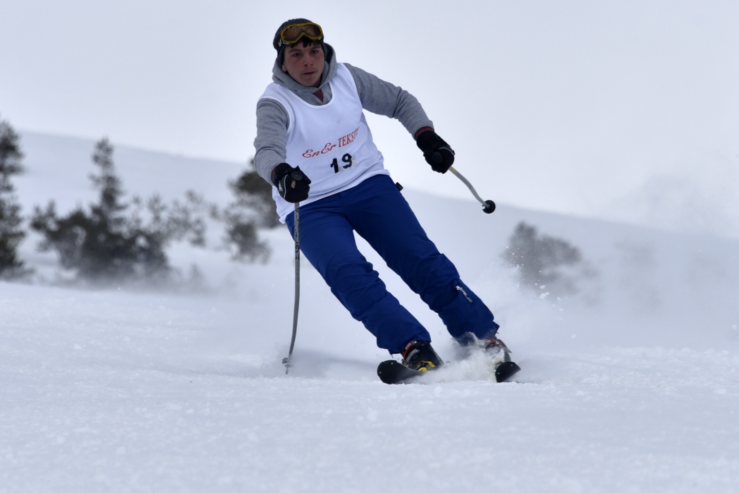 Zigana dağında kayak yarışmaları yapıldı 30