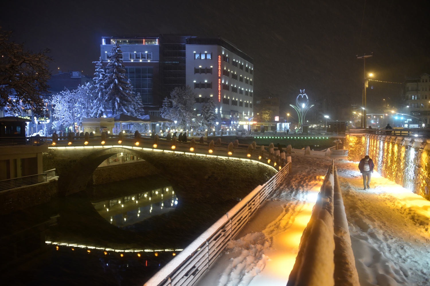 Gümüşhane’de kar ve gece güzelliği 22