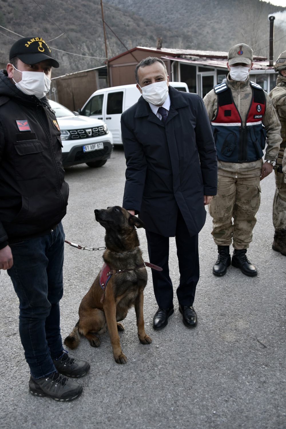 Vali Taşbilek’ten yeni yıl ziyaretleri 15