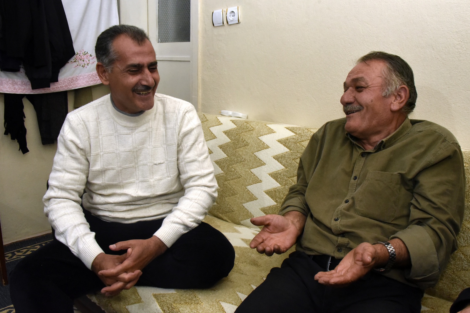 40 yıl sonra duygulandıran buluşma 13