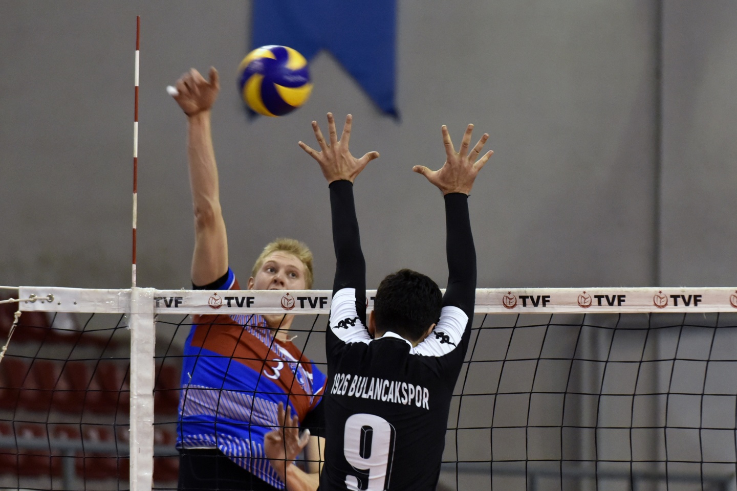 Torul Gençlik rakip tanımıyor: 3-0 25