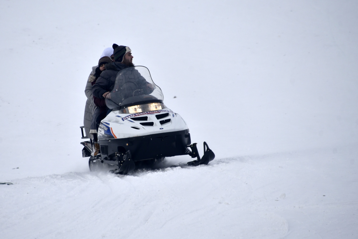 Zigana’da araç park edecek yer kalmadı 4