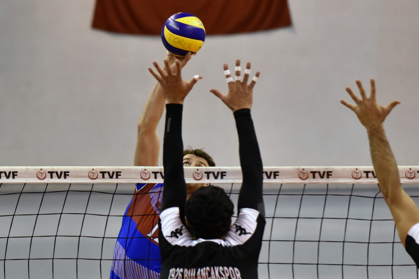 Torul Gençlik rakip tanımıyor: 3-0 27