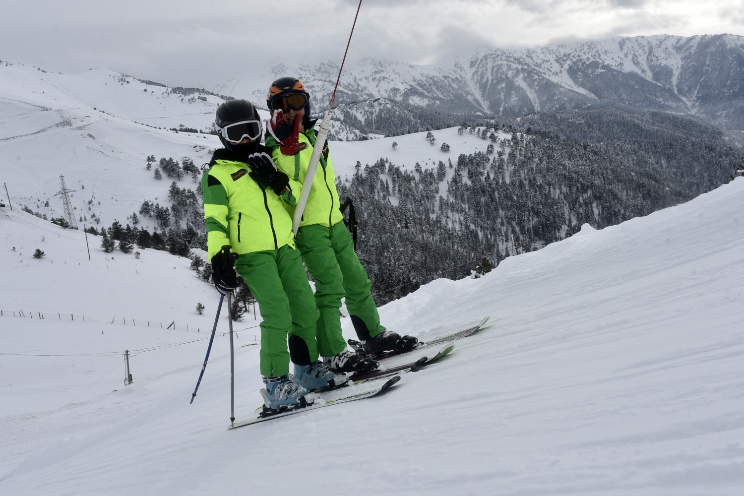 Zigana’da araç park edecek yer kalmadı 32