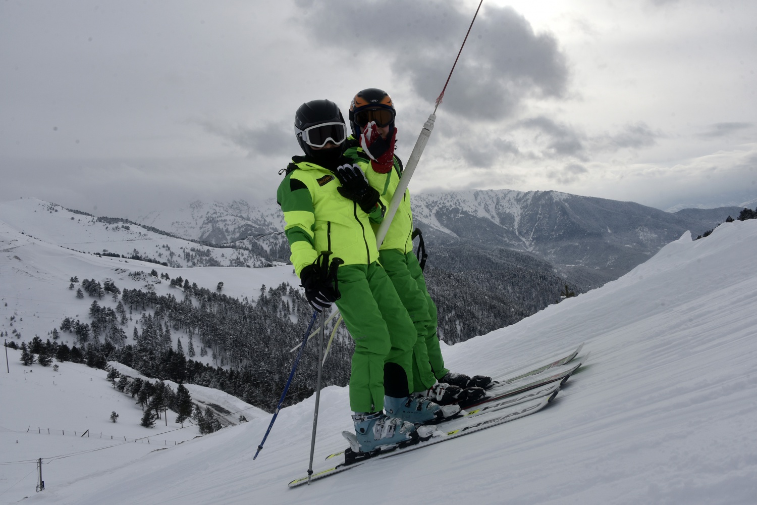 Zigana’da araç park edecek yer kalmadı 24