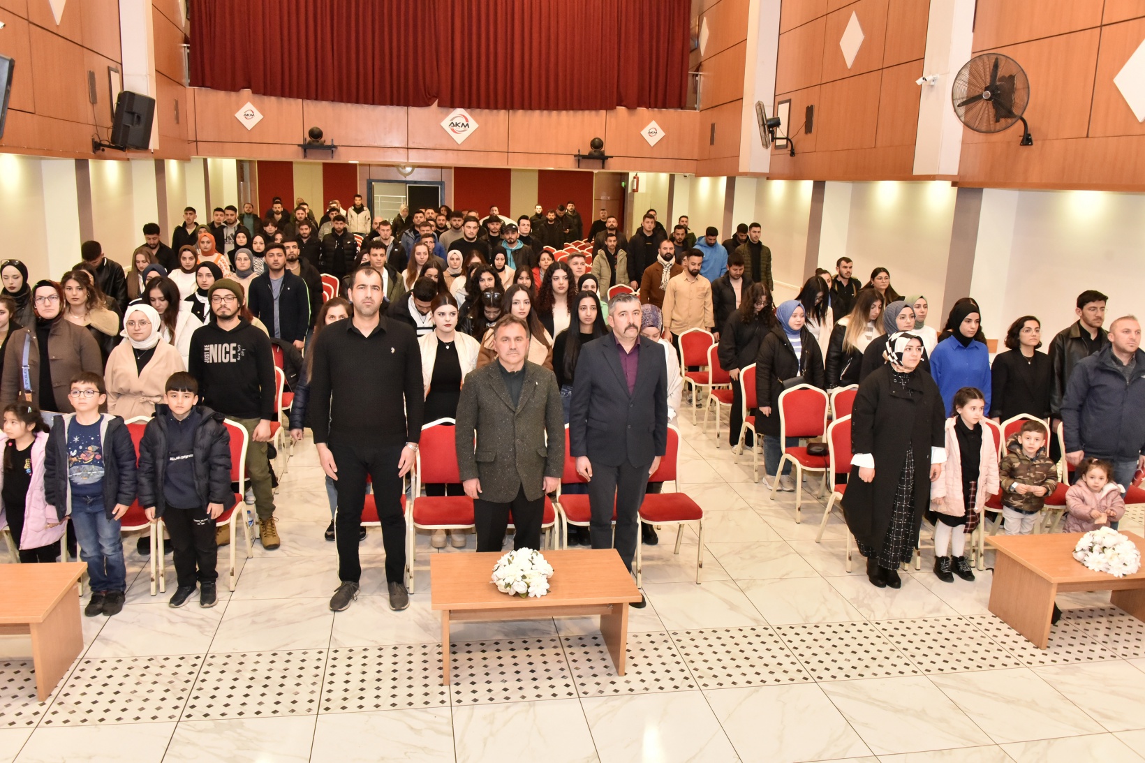 TUTSAK Çanakkale Şehitlerini andı 23