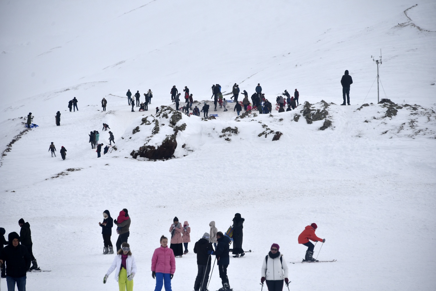 Zigana’da araç park edecek yer kalmadı 29