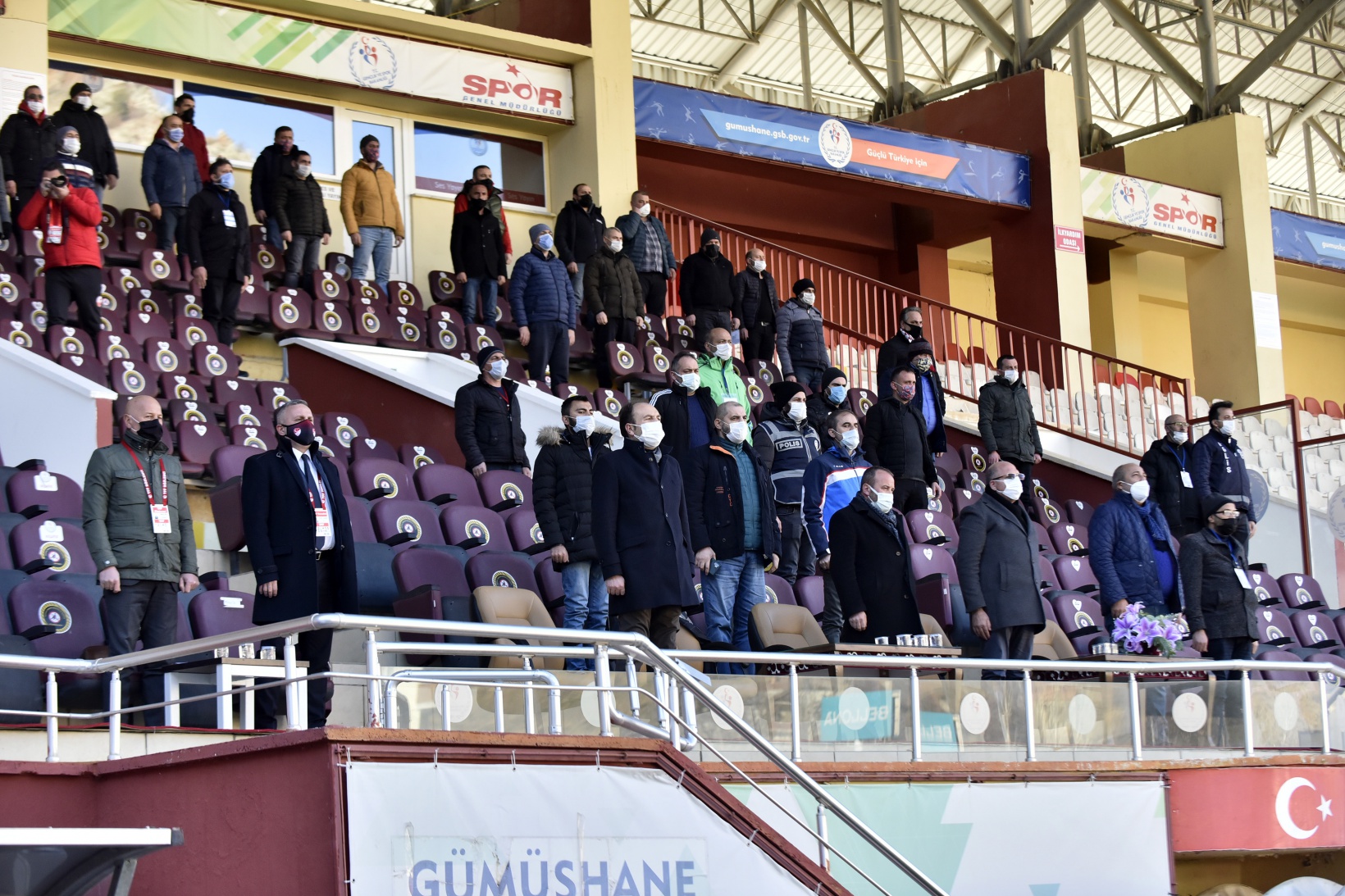 Gümüş kötü gidişe dur diyemiyor:2-3 12