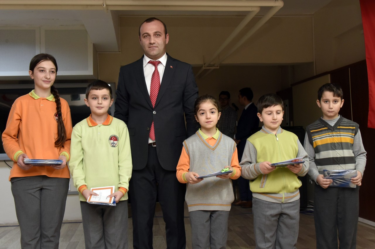 Gümüşhane’de 20 bin 335 öğrenci karne aldı 12