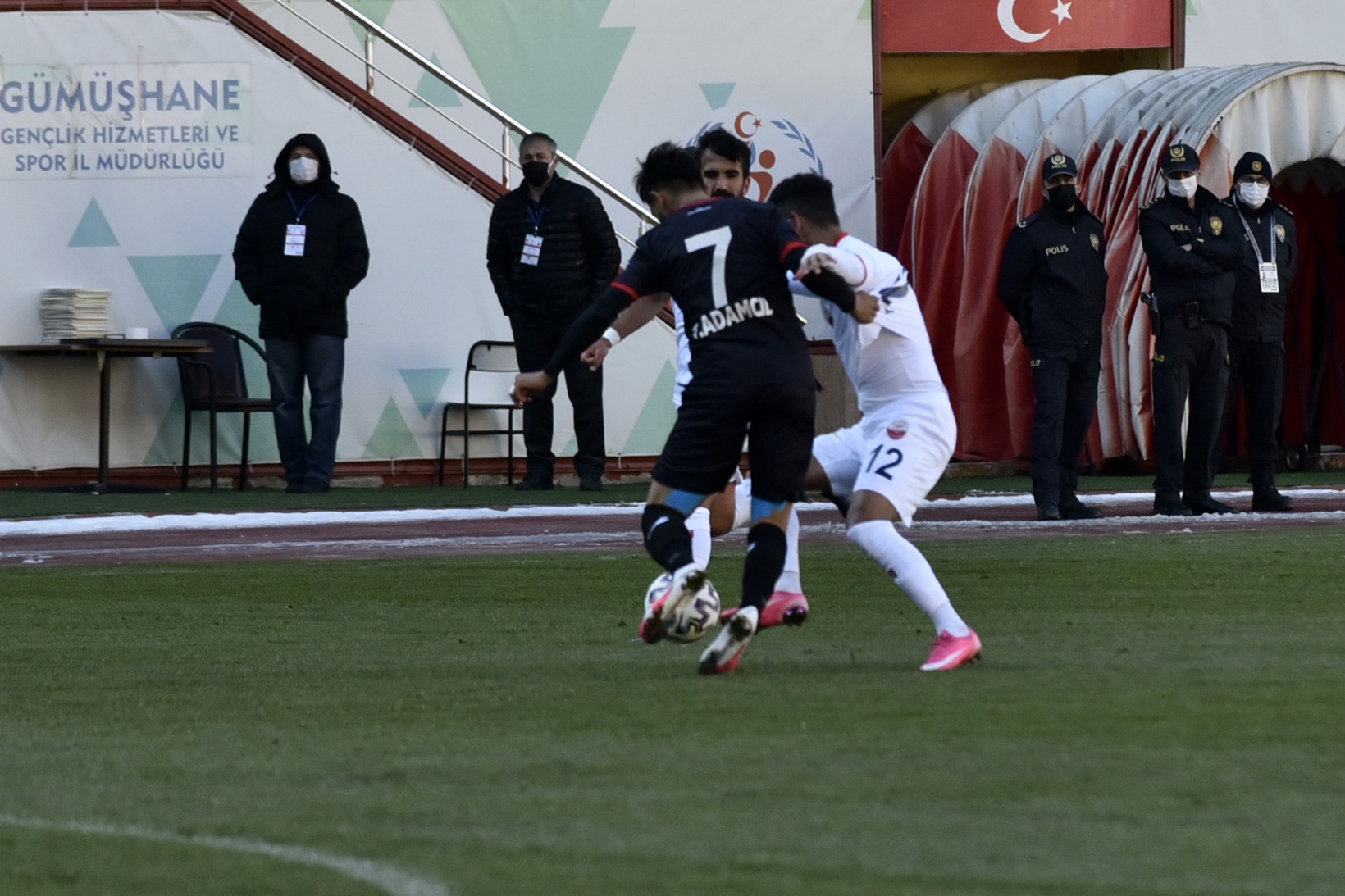 Gümüş kötü gidişe dur diyemiyor:2-3 17