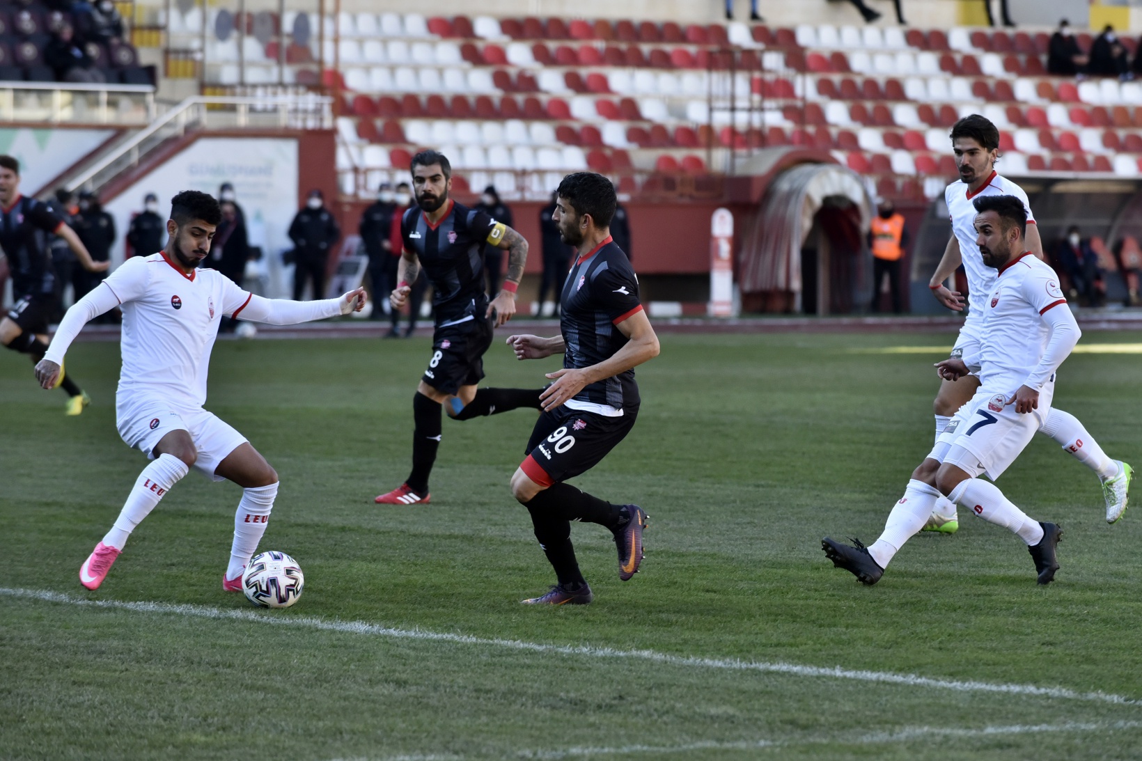 Gümüş kötü gidişe dur diyemiyor:2-3 21