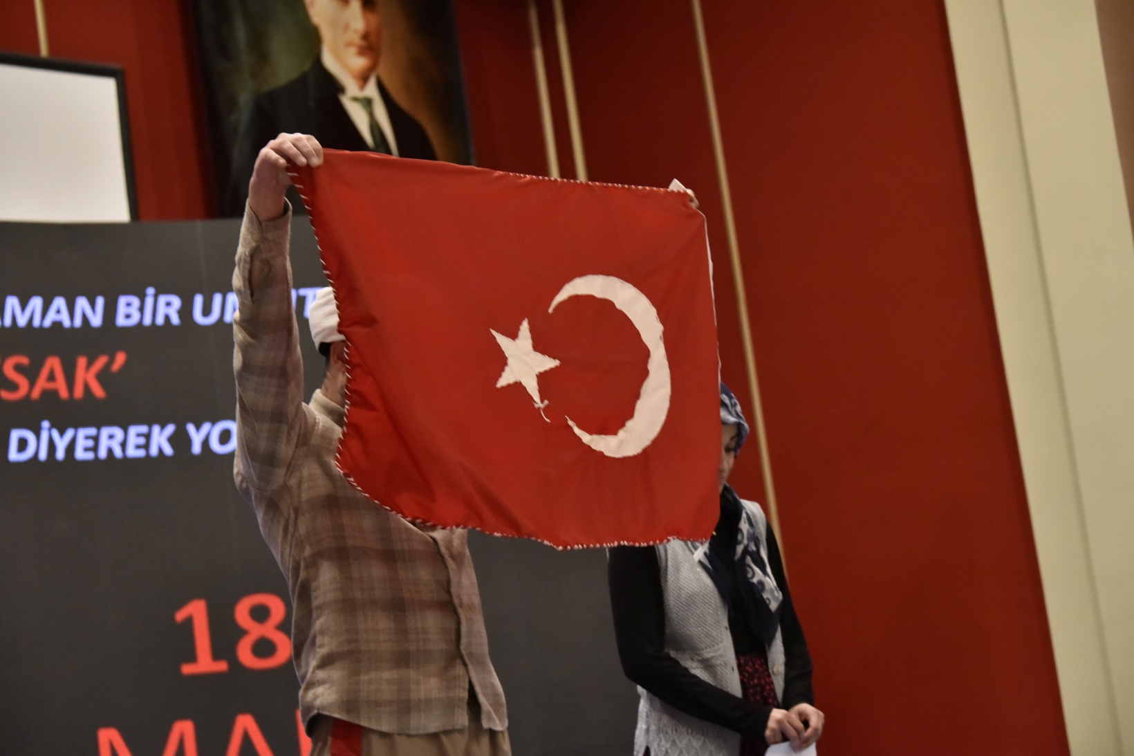 TUTSAK Çanakkale Şehitlerini andı 11