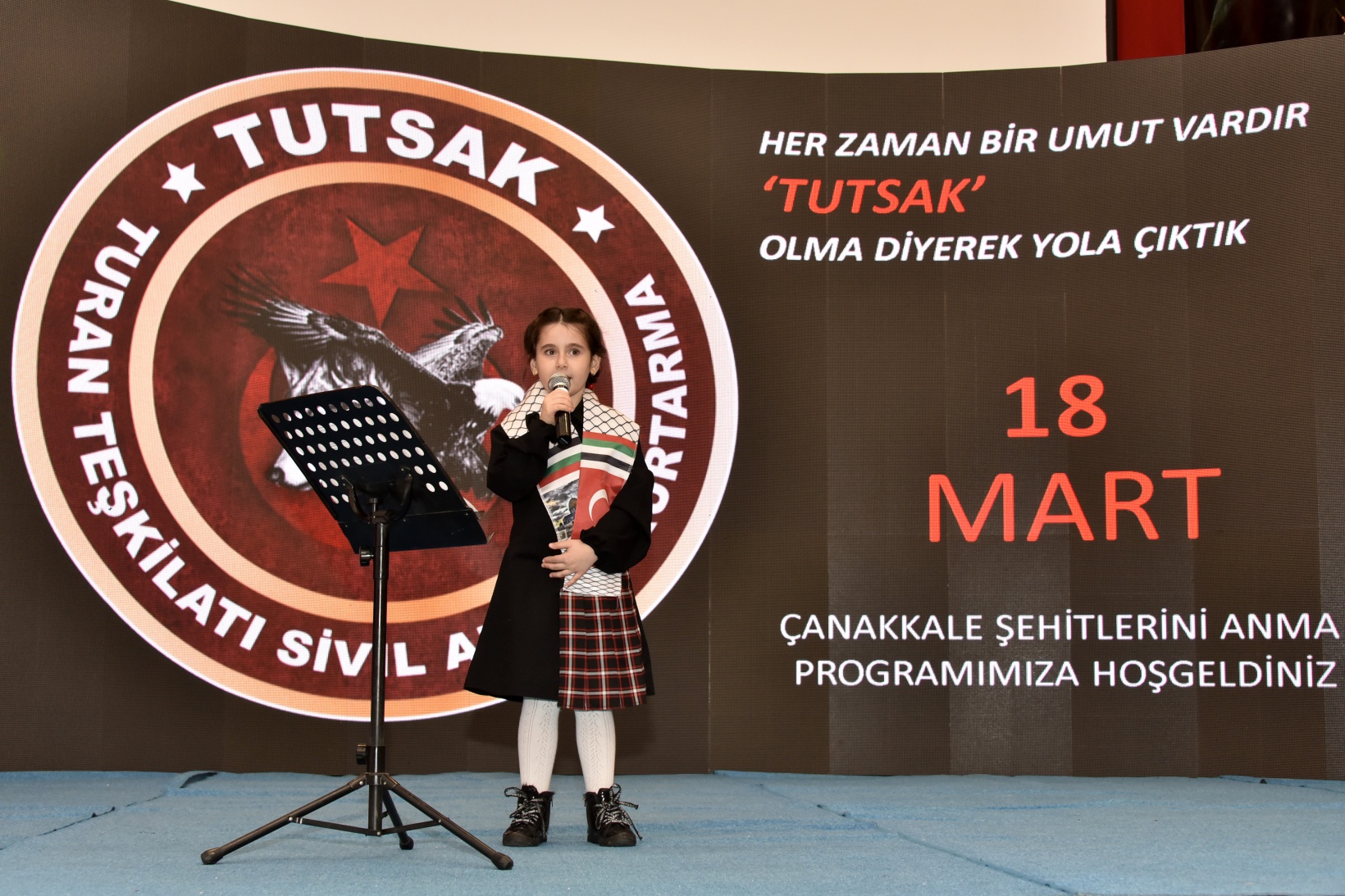 TUTSAK Çanakkale Şehitlerini andı 22