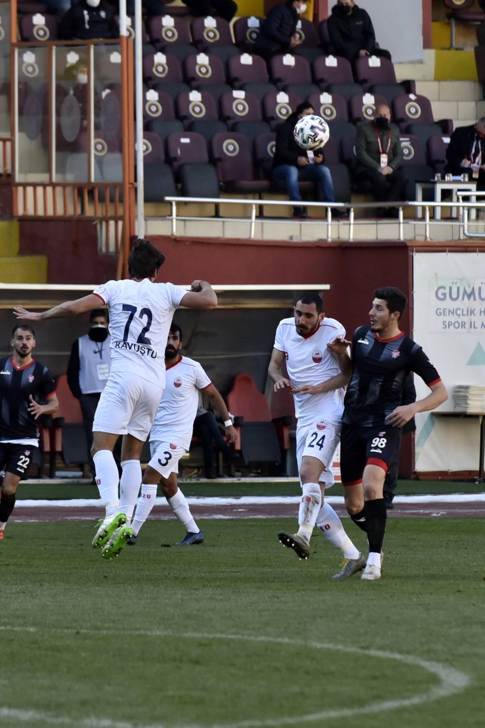 Gümüş kötü gidişe dur diyemiyor:2-3 35