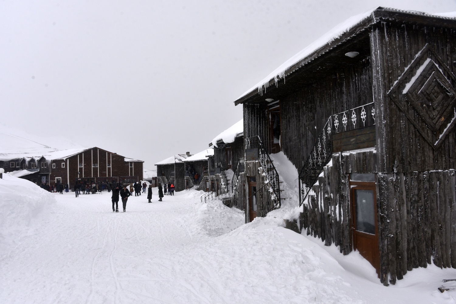 Zigana’da araç park edecek yer kalmadı 63