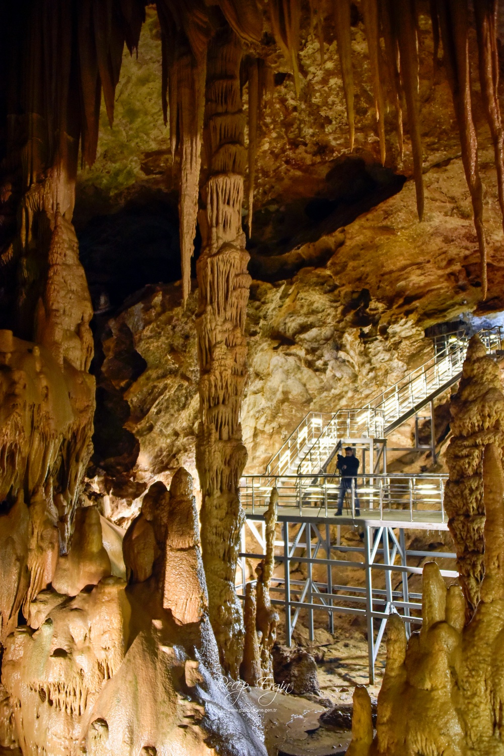 Gümüşhane'nin yeraltı sarayı Karaca Mağarasında sezon başladı 44