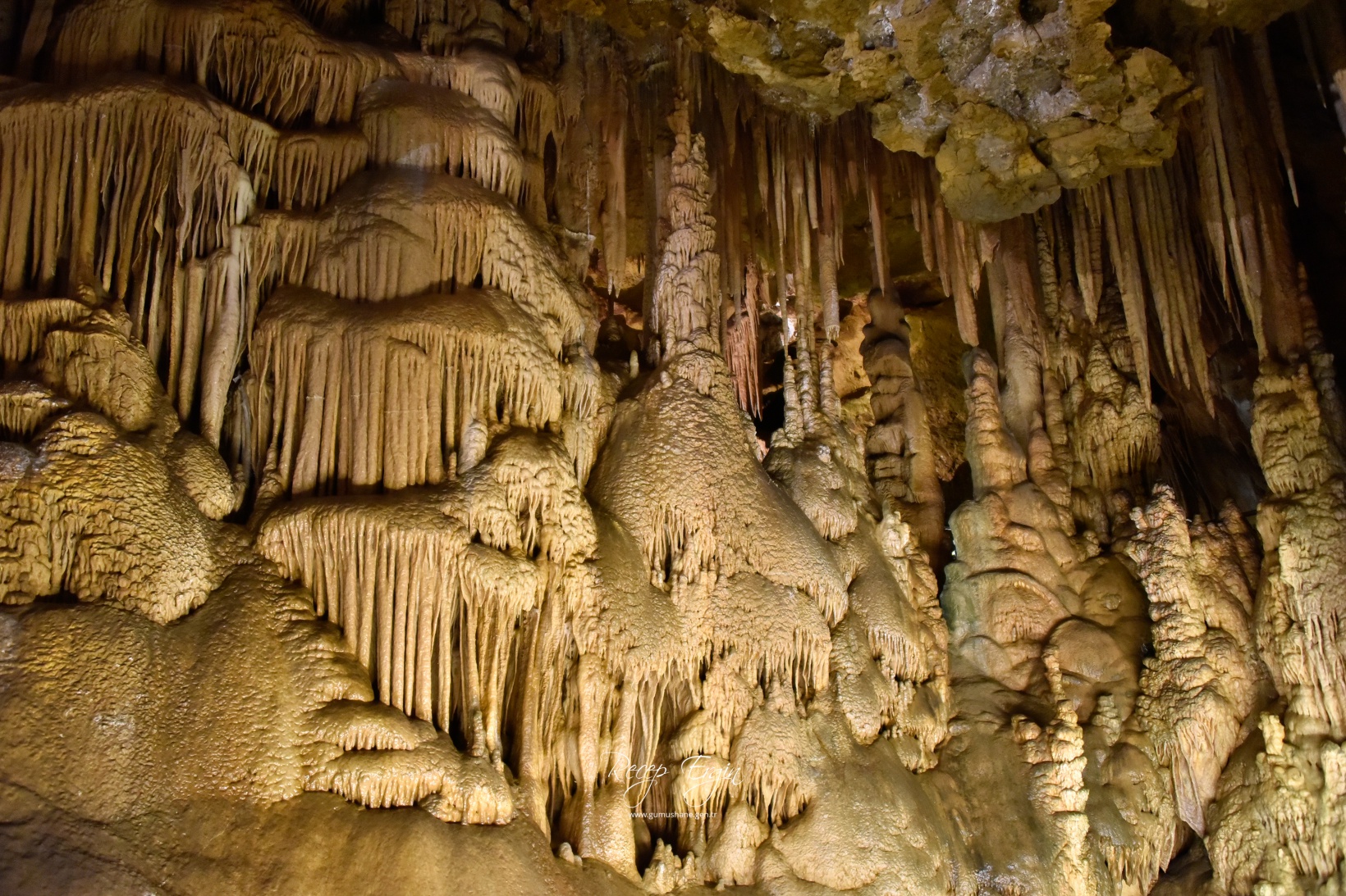 Gümüşhane'nin yeraltı sarayı Karaca Mağarasında sezon başladı 29