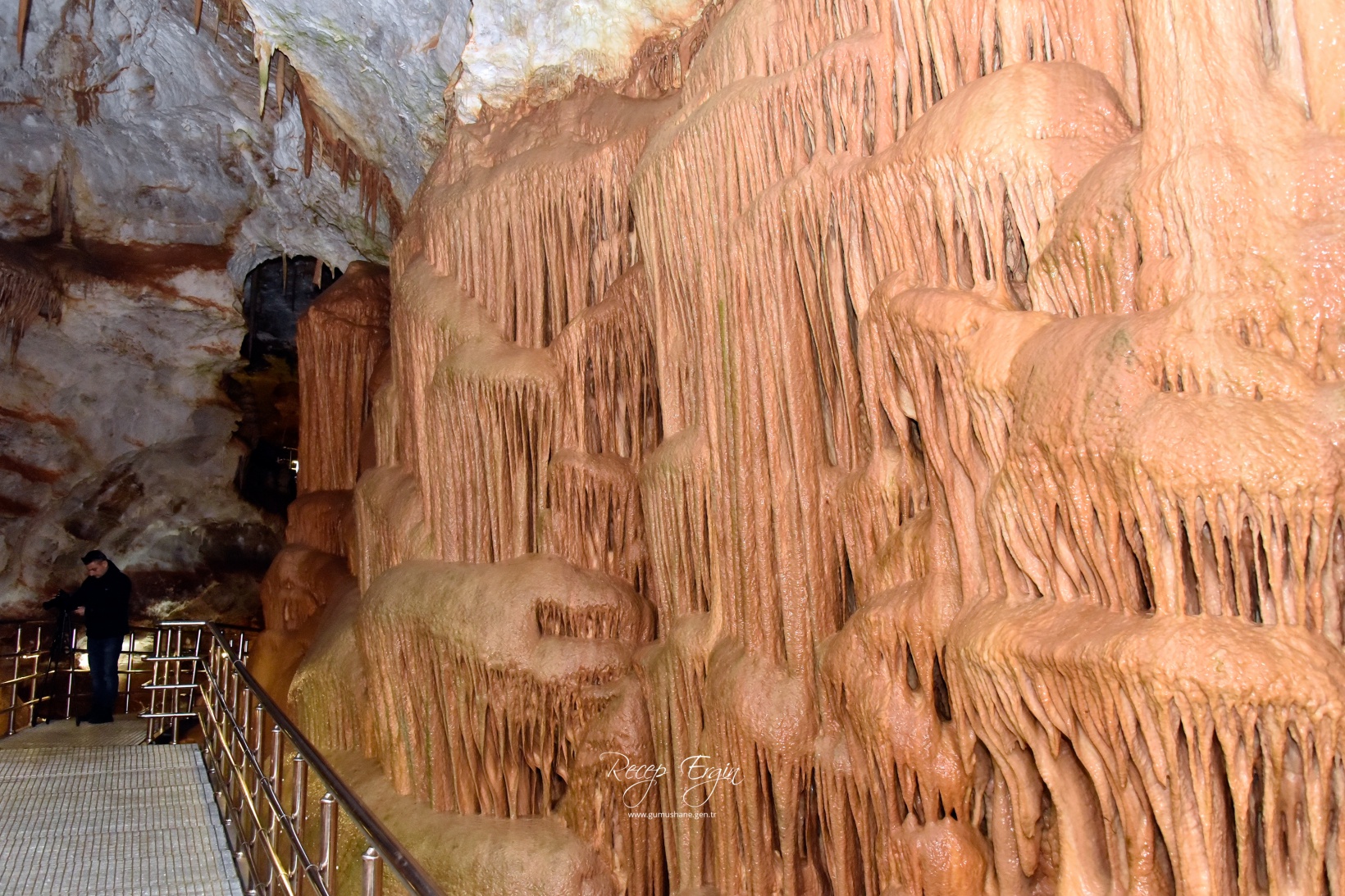 Gümüşhane'nin yeraltı sarayı Karaca Mağarasında sezon başladı 26