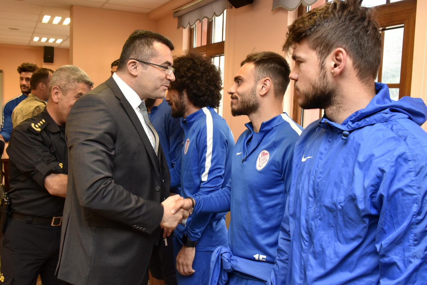 Gümüşhane şampiyonluk için kenetlendi 12