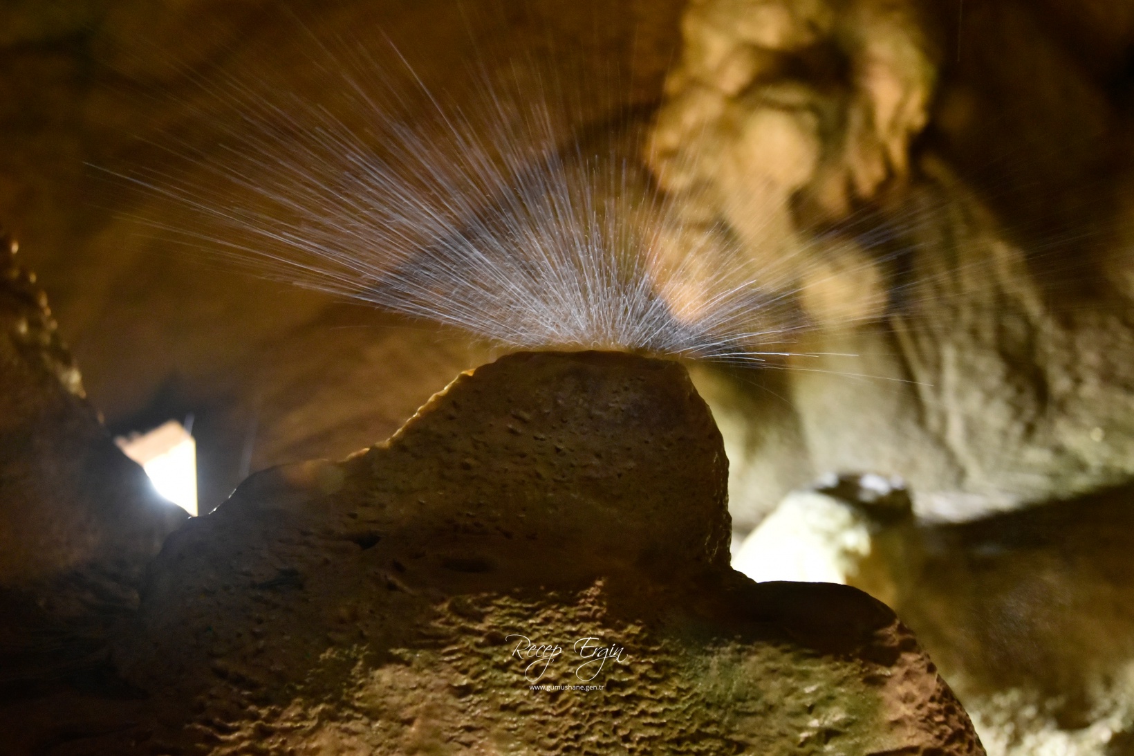 Gümüşhane'nin yeraltı sarayı Karaca Mağarasında sezon başladı 14