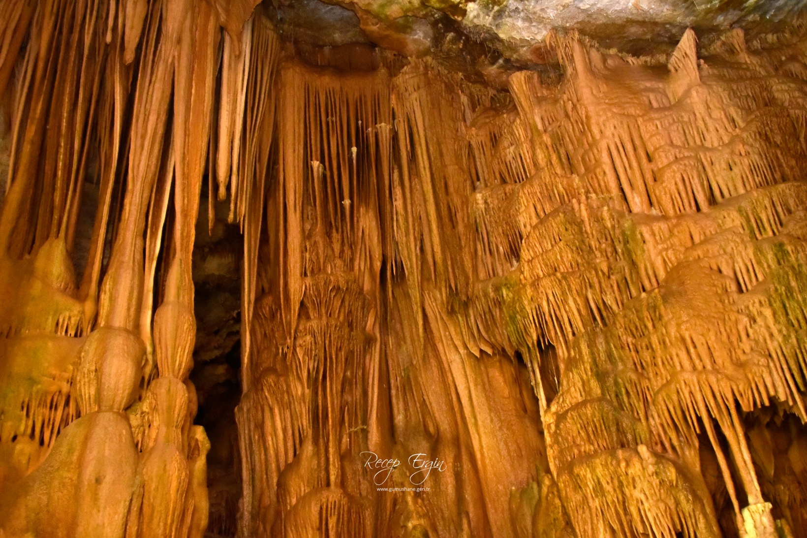 Gümüşhane'nin yeraltı sarayı Karaca Mağarasında sezon başladı 38