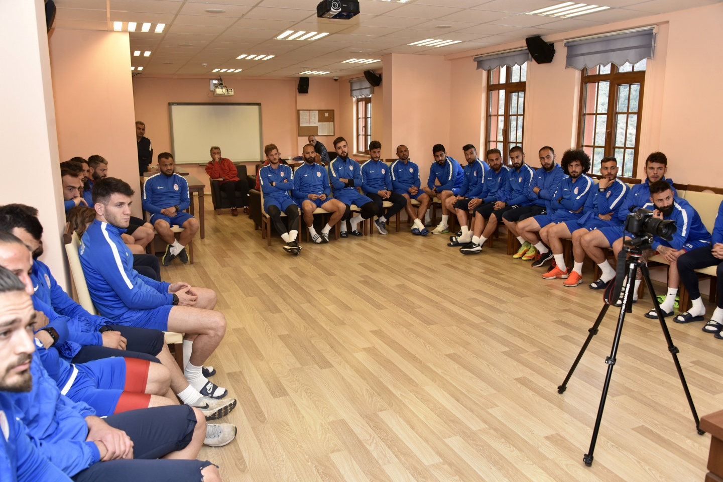 Gümüşhane şampiyonluk için kenetlendi 15