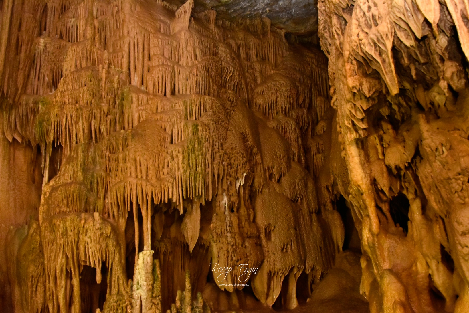 Gümüşhane'nin yeraltı sarayı Karaca Mağarasında sezon başladı 43