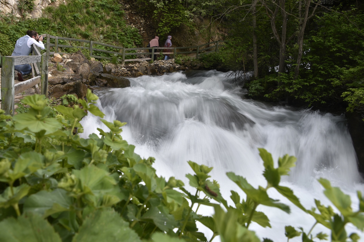 Gümüşhane’de 40 gözeli şelale büyülüyor 18