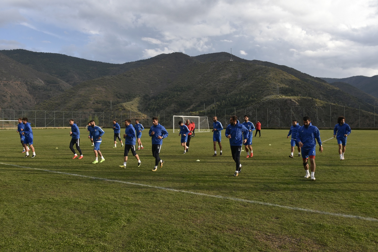 Gümüşhane şampiyonluk için kenetlendi 24