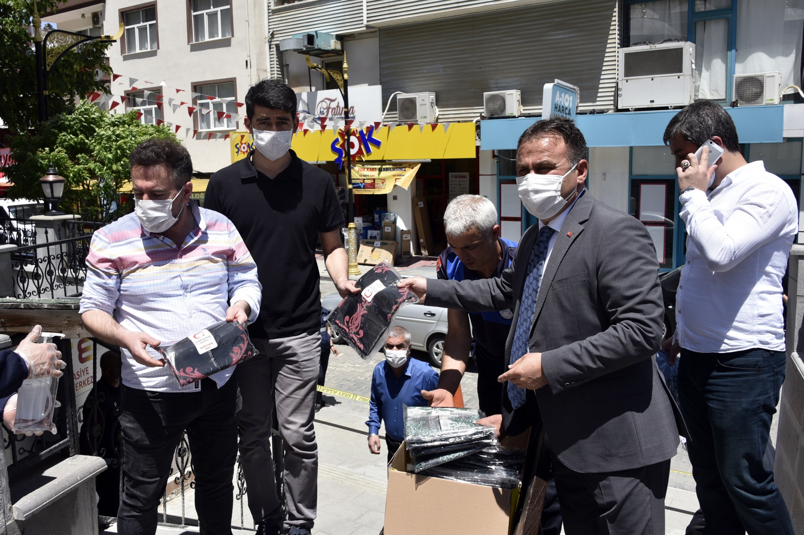 Gümüşhane’de 2,5 ay sonra ilk Cuma namazı kılındı 2