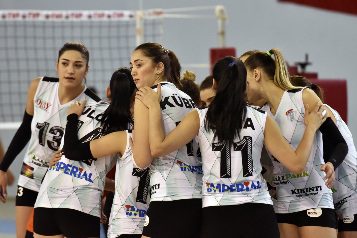 Gümüş Kızlar'dan altın puan: 3-0 6