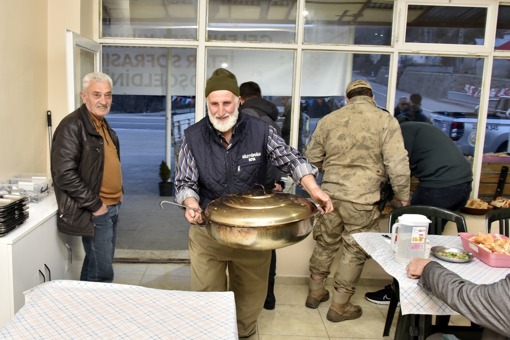 Kırıklı'da 20 yıllık hayırlı gelenek devam ediyor 8