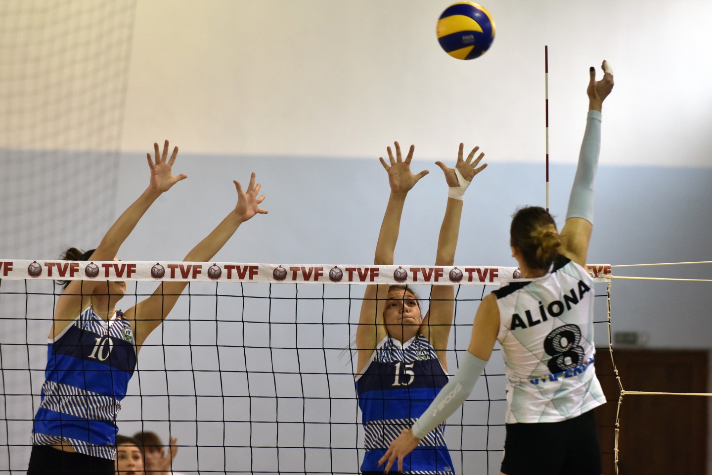 Gümüş Kızlar'dan altın puan: 3-0 26