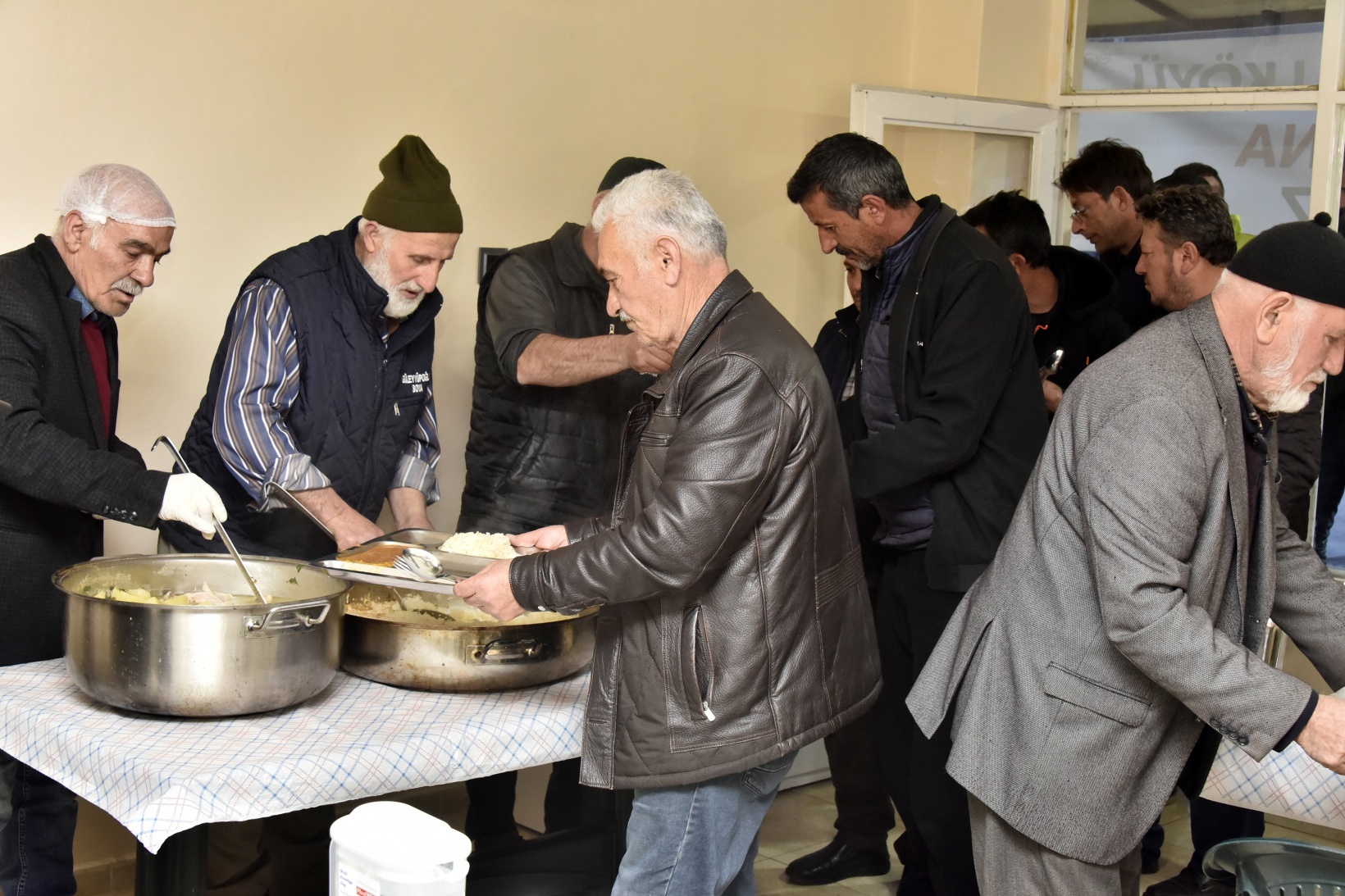 Kırıklı'da 20 yıllık hayırlı gelenek devam ediyor 12