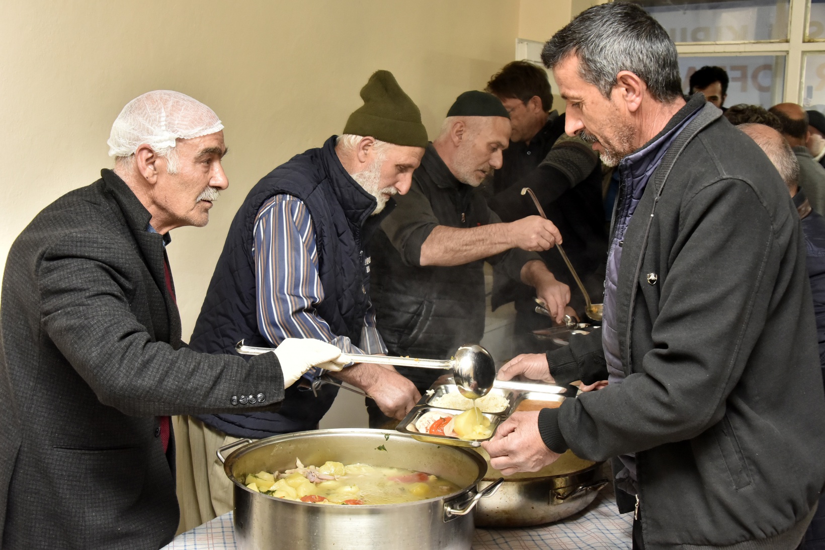 Kırıklı'da 20 yıllık hayırlı gelenek devam ediyor 15