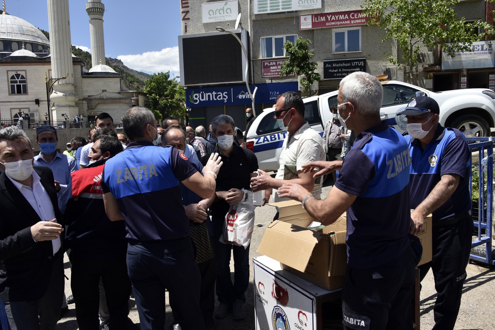 Gümüşhane’de 2,5 ay sonra ilk Cuma namazı kılındı 22