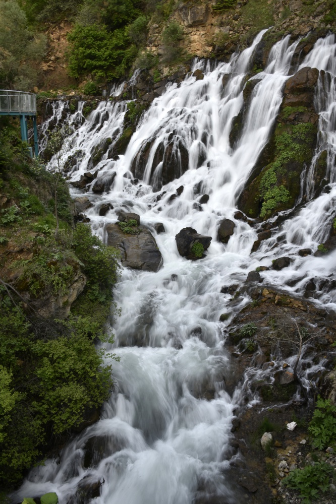Gümüşhane’de 40 gözeli şelale büyülüyor 22