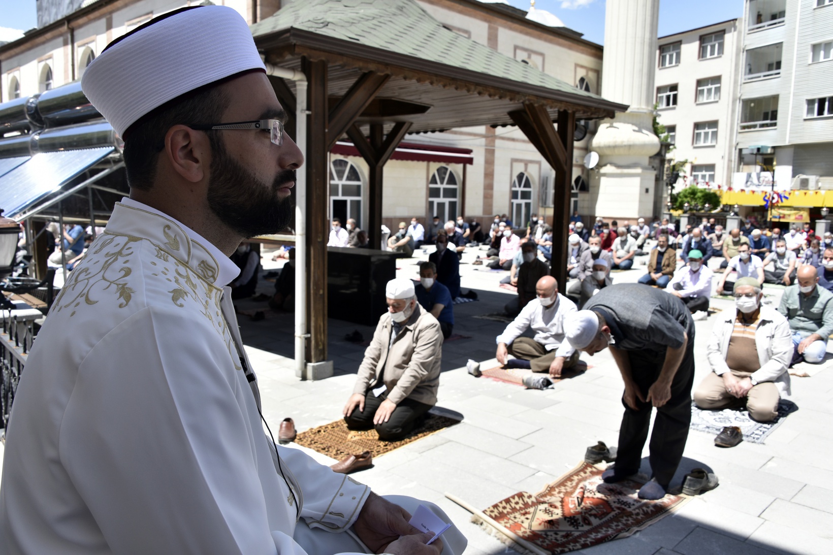 Gümüşhane’de 2,5 ay sonra ilk Cuma namazı kılındı 34