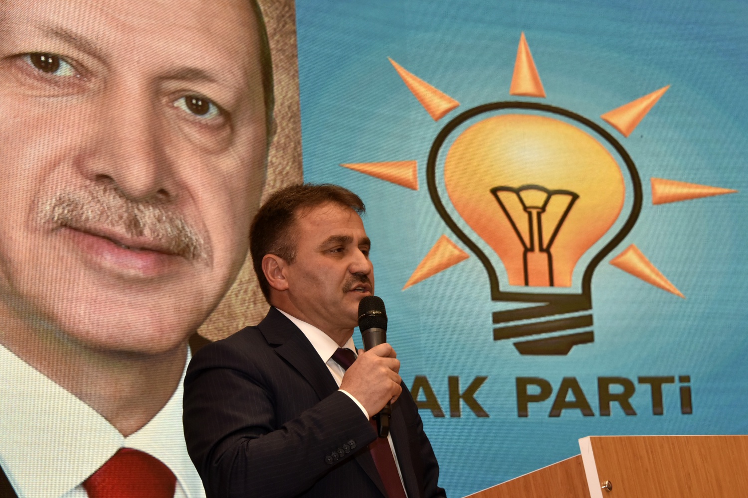 AK Parti’den ‘Vefa Yemeği’ 15