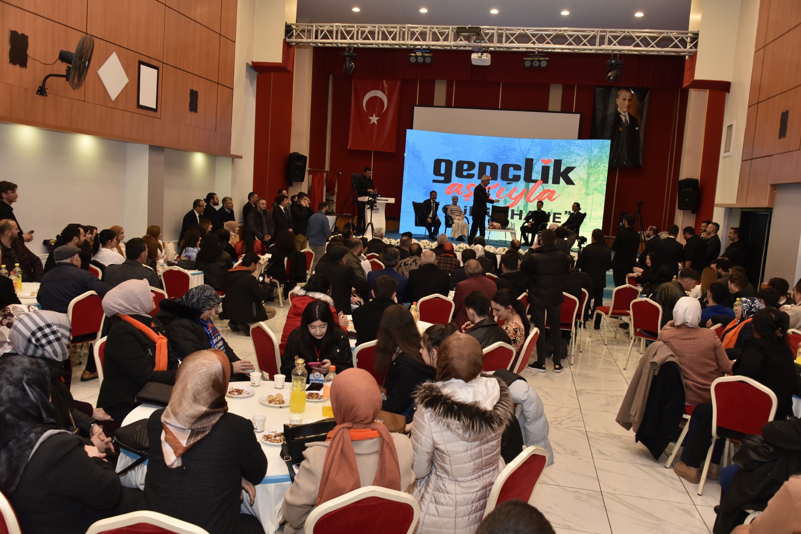 Bakan Uraloğlu Gümüşhane’de 40