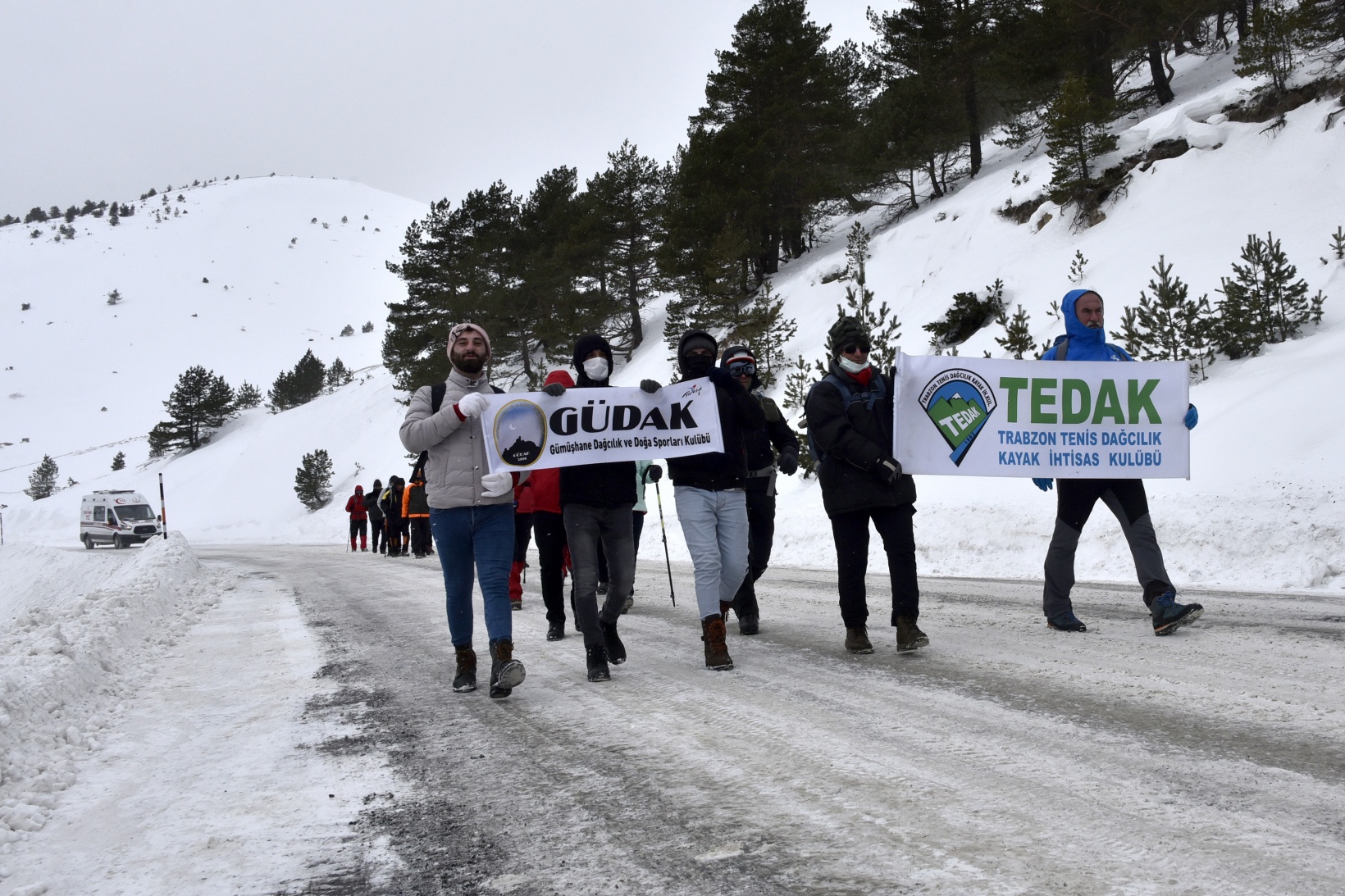 Çığ şehitleri 13.yılında Zigana dağında anıldı 5