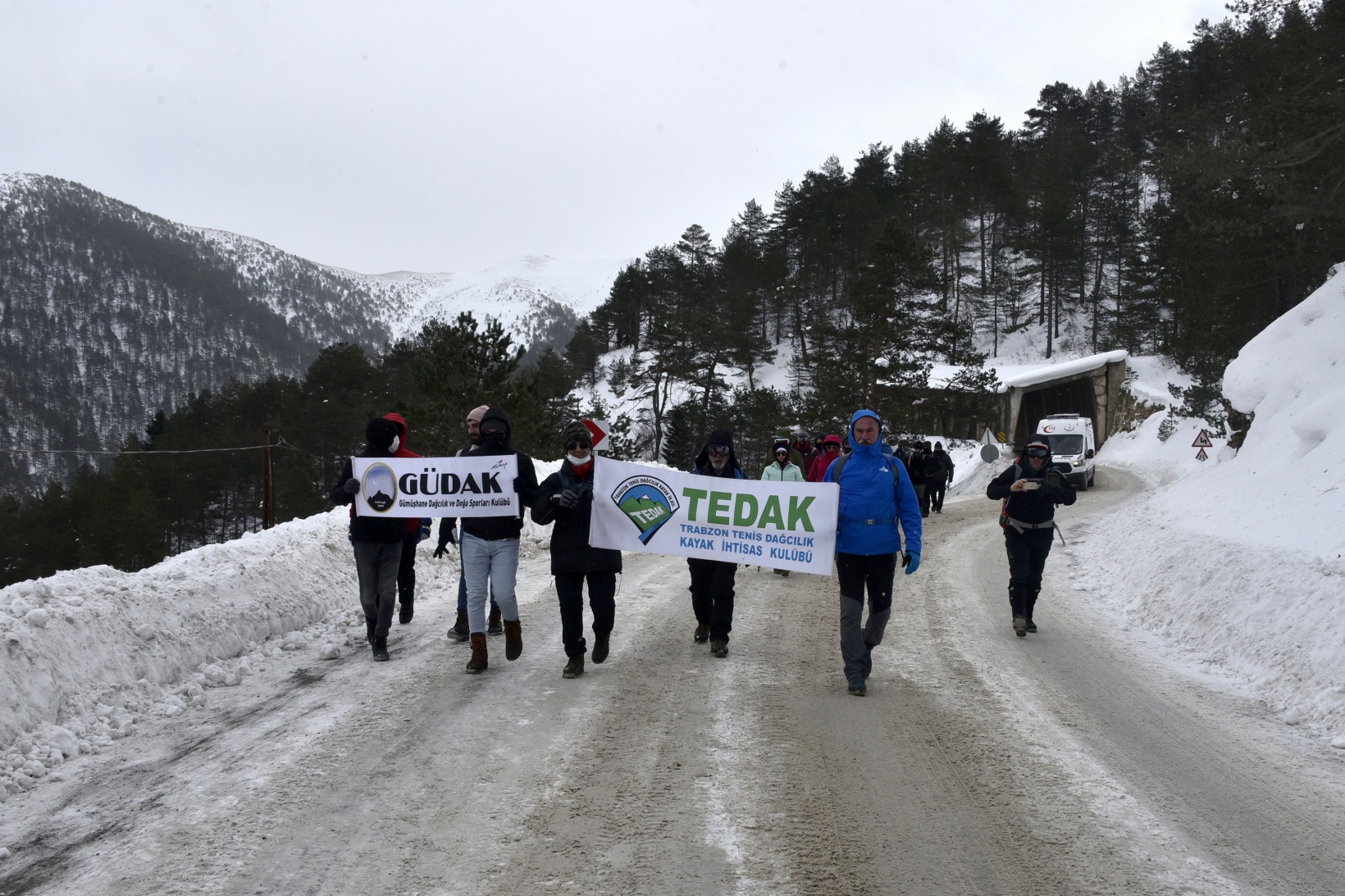 Çığ şehitleri 13.yılında Zigana dağında anıldı 7