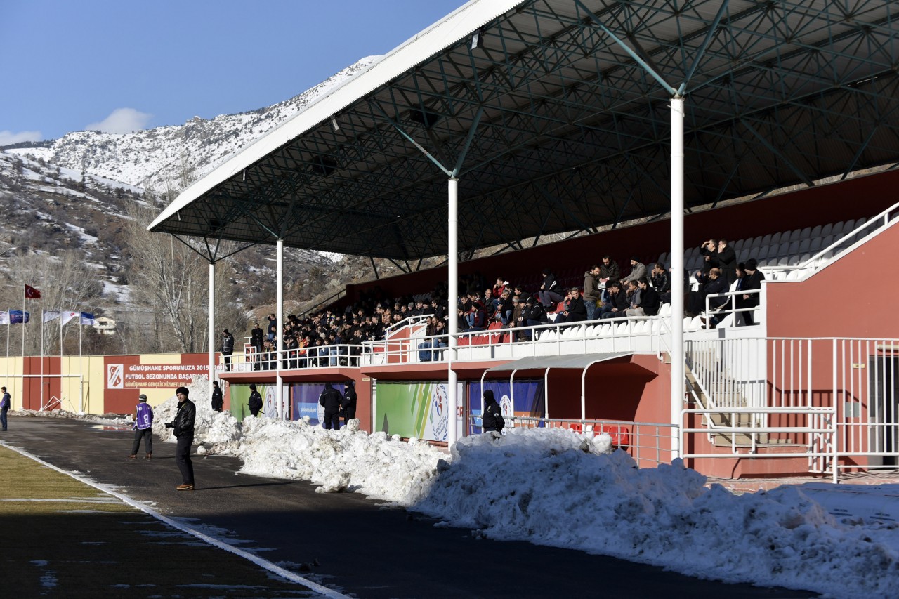 Gümüş hakeme rağmen: 2-2 8