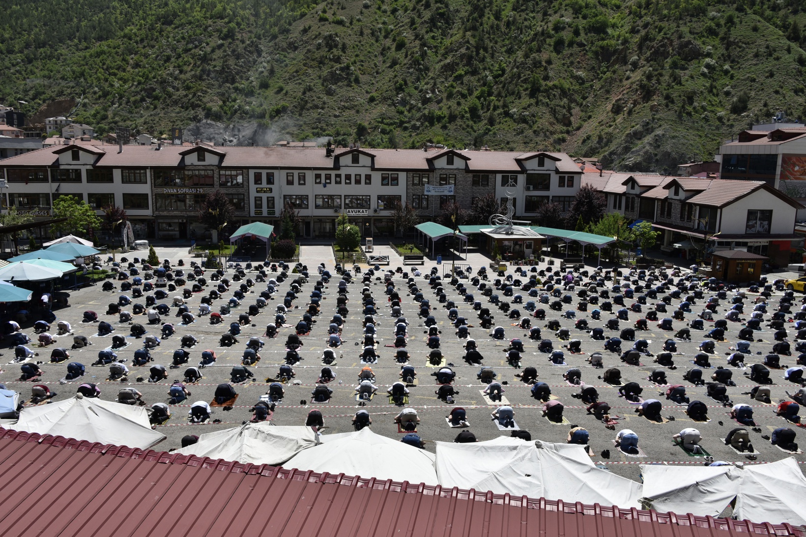 Gümüşhane’de 2,5 ay sonra ilk Cuma namazı kılındı 36